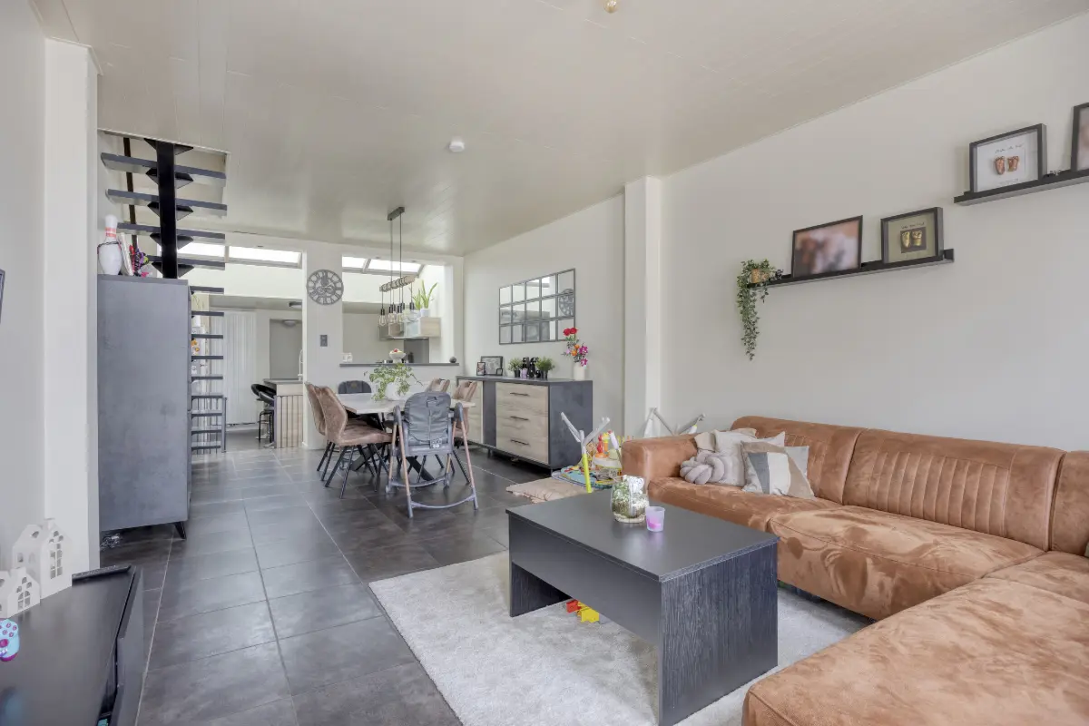 Huis te  koop in Leopoldsburg 3970 279000.00€ 3 slaapkamers 120.00m² - Zoekertje 779298