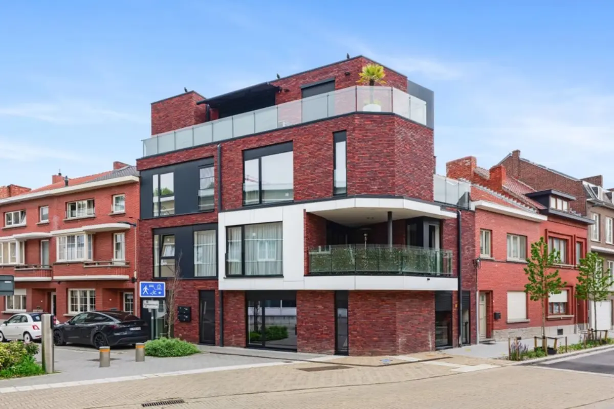 Appartement te  koop in Sint-Truiden 3800 275000.00€ 2 slaapkamers 75.00m² - Zoekertje 781732