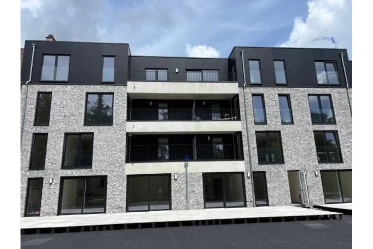 Appartement te  huur in Genk 3600 1600.00€ 2 slaapkamers 100.00m² - Zoekertje 782378