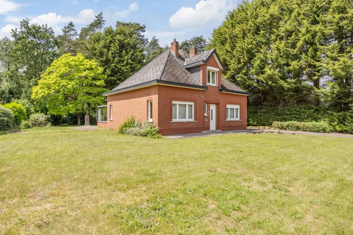 Huis te  koop in Tessenderlo 3980 319000.00€ 3 slaapkamers 196.00m² - Zoekertje 782680