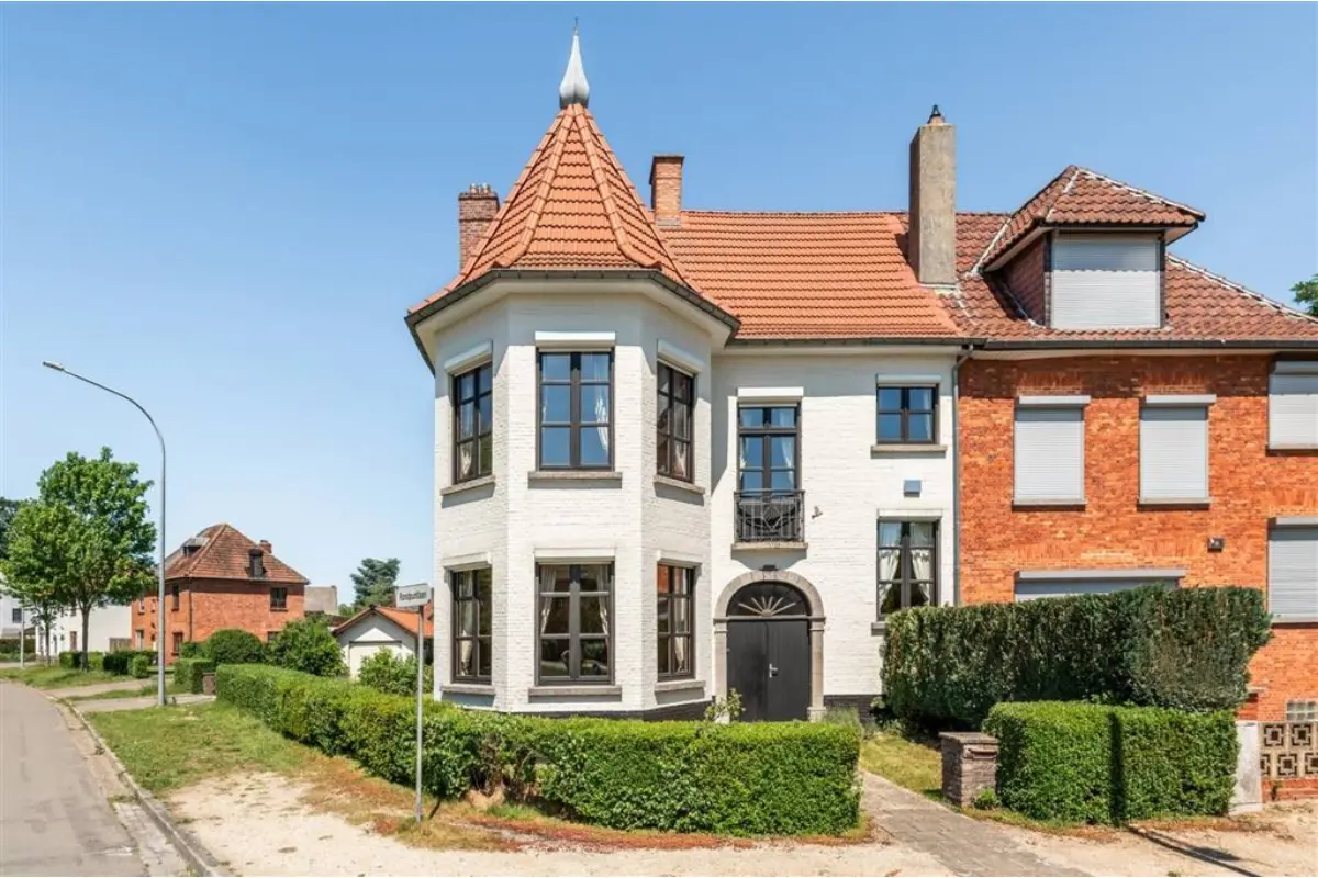 Huis te  koop in Genk 3600 347000.00€ 4 slaapkamers 259.00m² - Zoekertje 783755