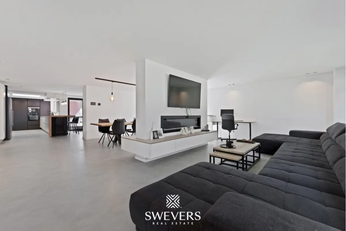 Huis te  koop in Hechtel 3940 749000.00€ 6 slaapkamers 382.00m² - Zoekertje 783992