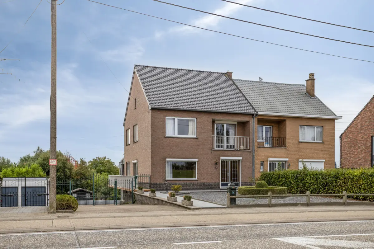 Huis te  koop in Riemst 3770 299000.00€ 3 slaapkamers 239.00m² - Zoekertje 784715