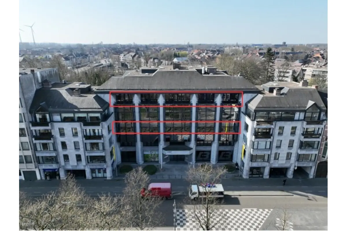 Handelszaak te  huur in Hasselt 3500 0.00€  slaapkamers 900.00m² - Zoekertje 786409