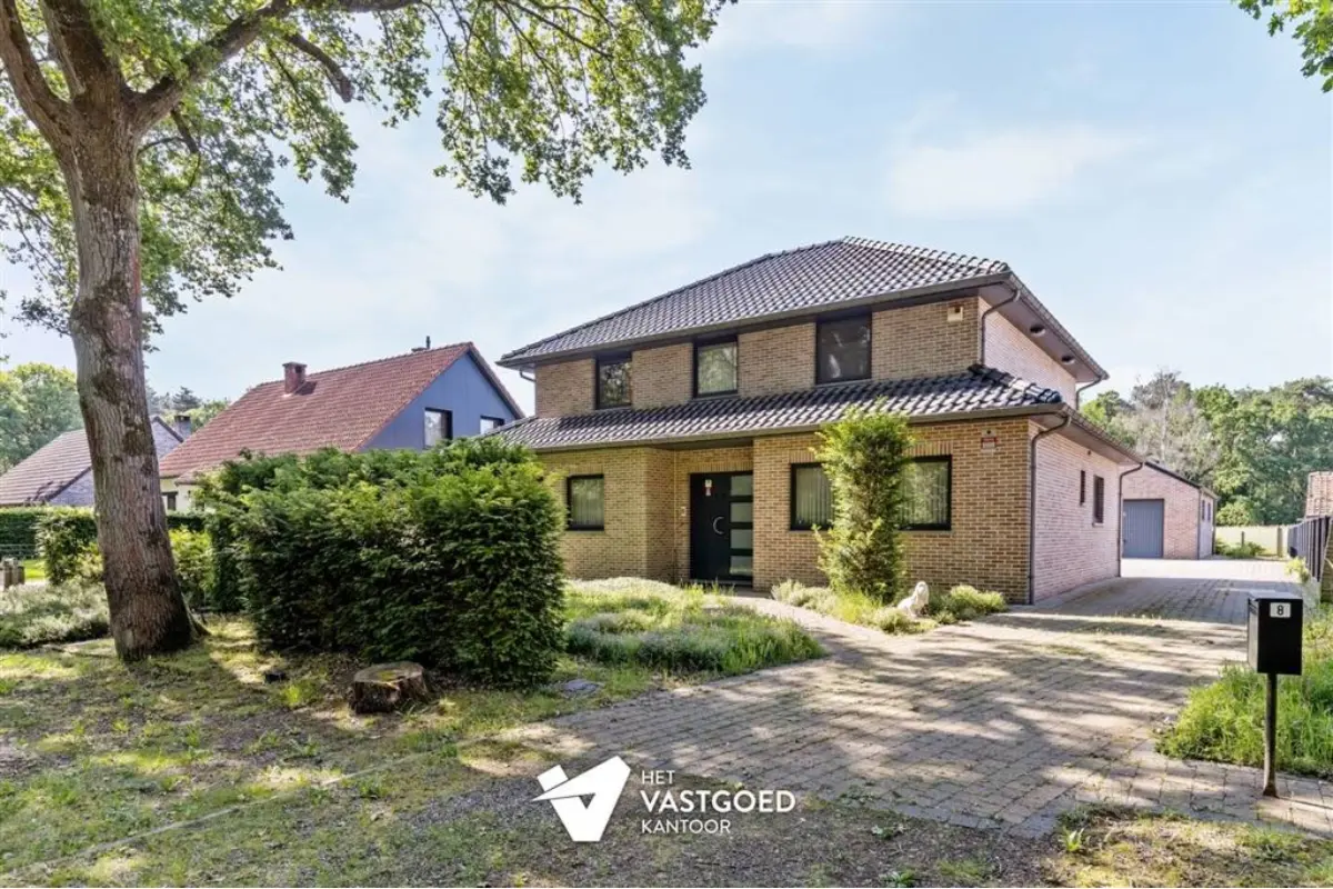 Huis te  koop in Leopoldsburg 3970 449000.00€ 3 slaapkamers 241.00m² - Zoekertje 787558