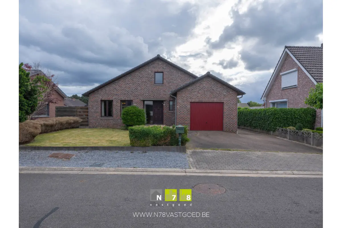 Huis te  koop in Dilsen-Stokkem 3650 329000.00€ 4 slaapkamers 186.00m² - Zoekertje 786883