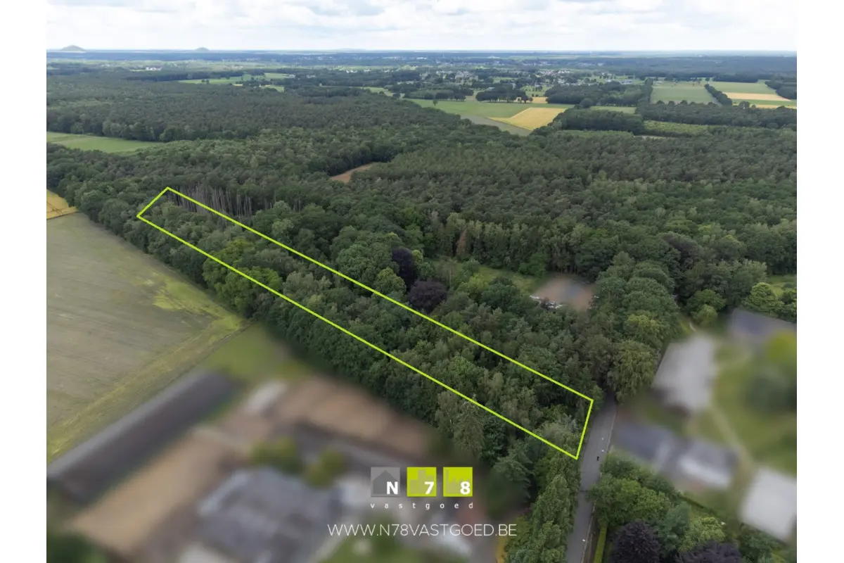 Grond te  koop in Dilsen-Stokkem 3650 250000.00€  slaapkamers m² - Zoekertje 786882