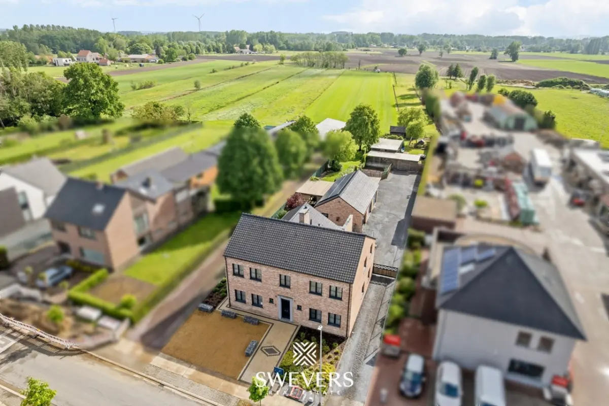 Huis te  koop in Diepenbeek 3590 745000.00€ 5 slaapkamers 307.00m² - Zoekertje 789580