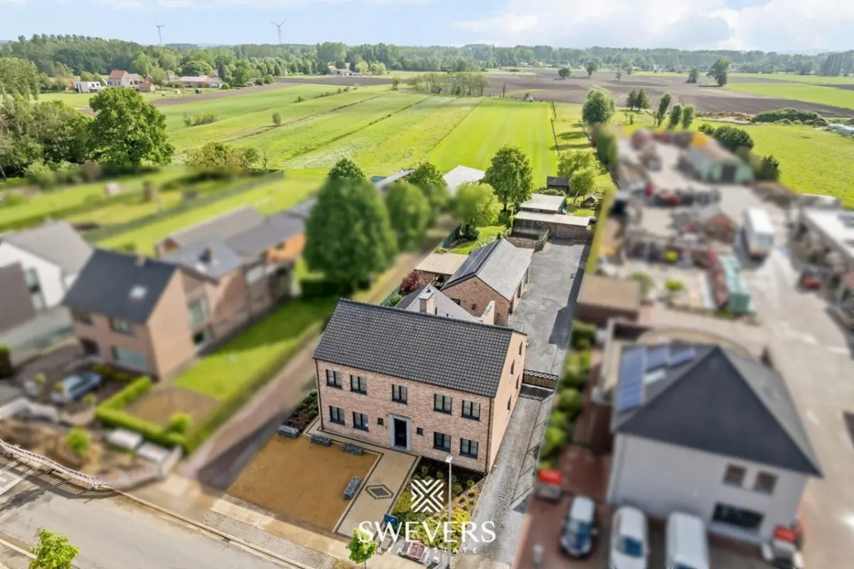 Huis te  koop in Diepenbeek 3590 745000.00€ 5 slaapkamers 307.00m² - Zoekertje 789581
