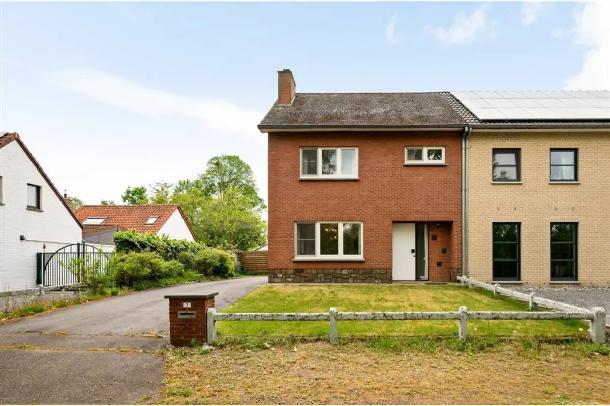 Huis te  koop in Hasselt 3500 310000.00€ 3 slaapkamers 168.00m² - Zoekertje 790865