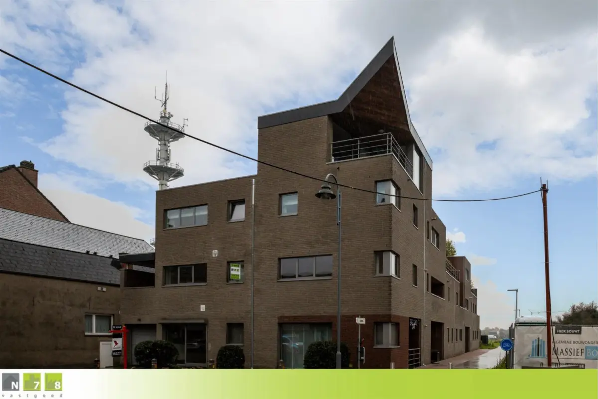 Appartement te  huur in Maaseik 3680 925.00€ 2 slaapkamers 100.00m² - Zoekertje 790590
