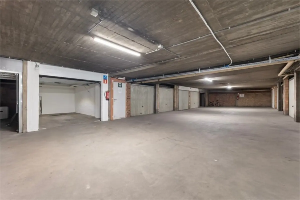 Parking & garage te  koop in Sint-Truiden 3800 17500.00€  slaapkamers m² - Zoekertje 792212