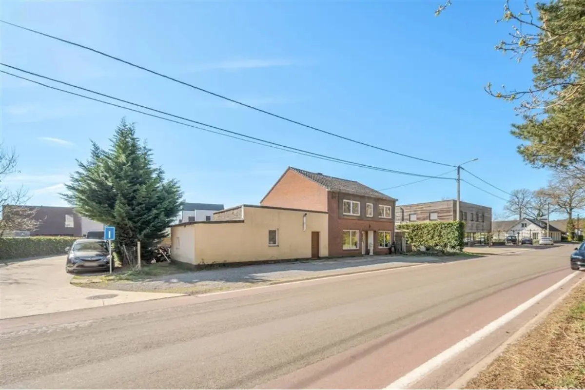 Huis te  koop in Overpelt 3900 0.00€ 5 slaapkamers 233.00m² - Zoekertje 792264