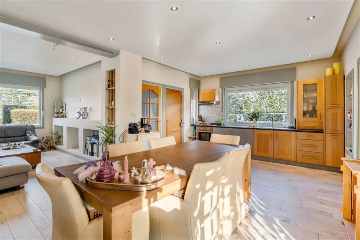 Huis te  koop in Overpelt 3900 375000.00€ 3 slaapkamers 145.00m² - Zoekertje 792263