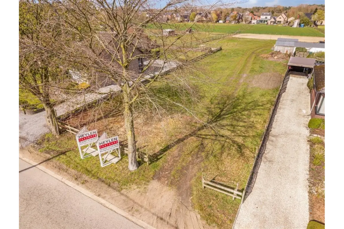 Grond te  koop in Overpelt 3900 260000.00€  slaapkamers m² - Zoekertje 792301