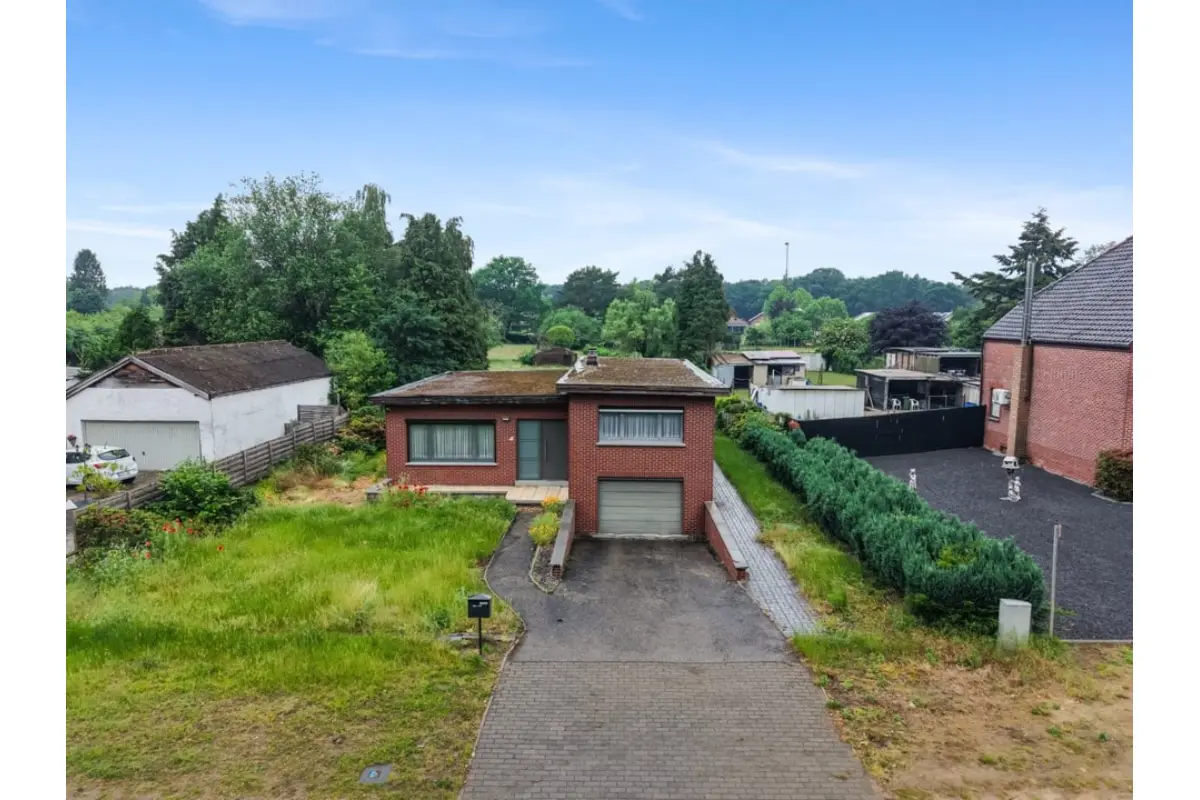 Huis te  koop in Genk 3600 340000.00€ 3 slaapkamers 158.00m² - Zoekertje 792216