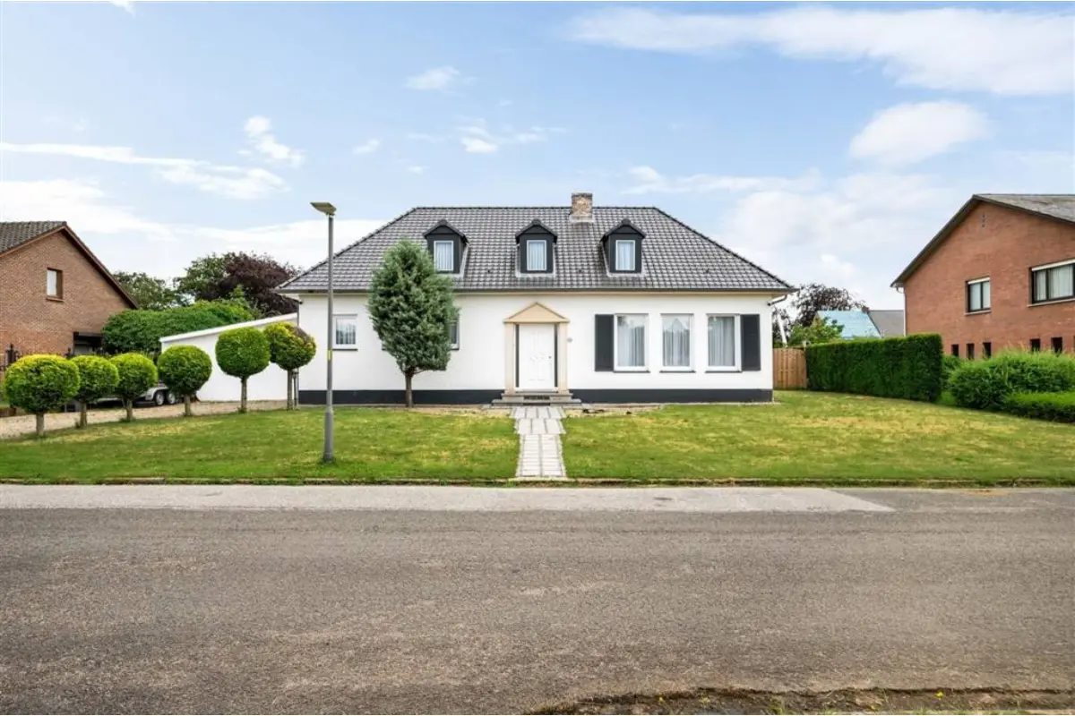 Huis te  koop in Tessenderlo 3980 545000.00€ 5 slaapkamers 196.00m² - Zoekertje 792461