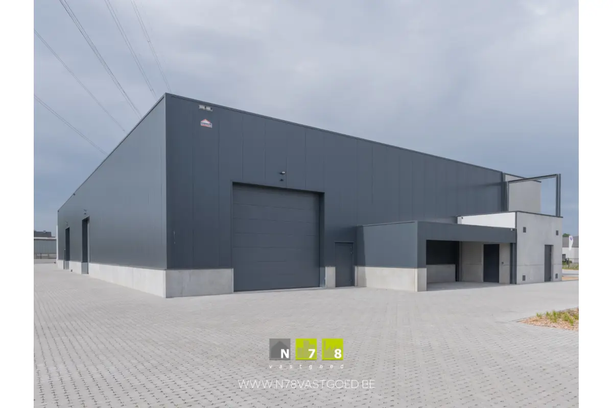 Handelszaak te  koop in Maaseik 3680 1145000.00€  slaapkamers 1080.00m² - Zoekertje 796548