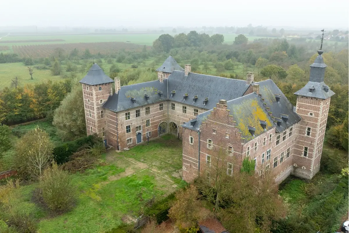 Huis te  koop in Borgloon 3840 1999000.00€ 50 slaapkamers 1715.00m² - Zoekertje 796947