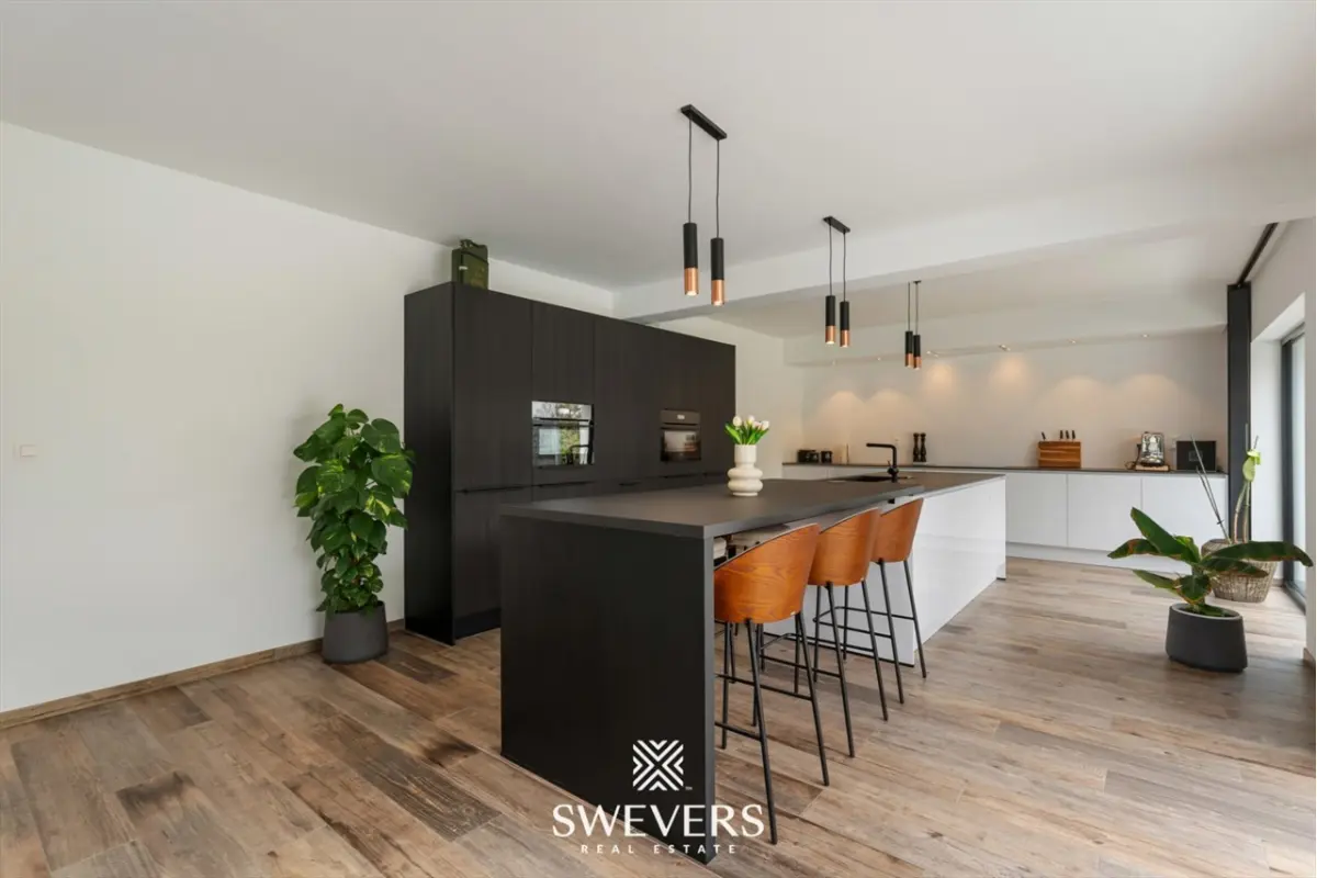 Villa te  koop in Herk-de-Stad 3540 759000.00€ 3 slaapkamers 298.00m² - Zoekertje 799660