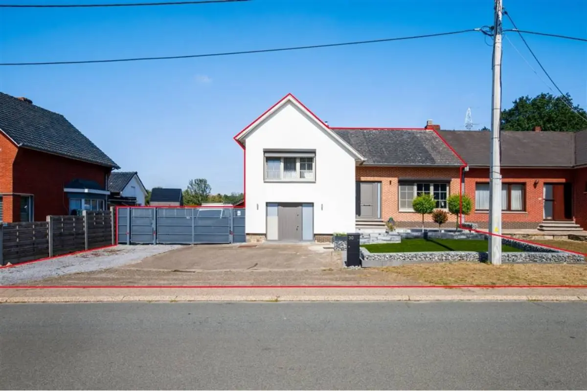 Huis te  koop in Houthalen-Helchteren 3530 419000.00€ 2 slaapkamers 185.00m² - Zoekertje 804485