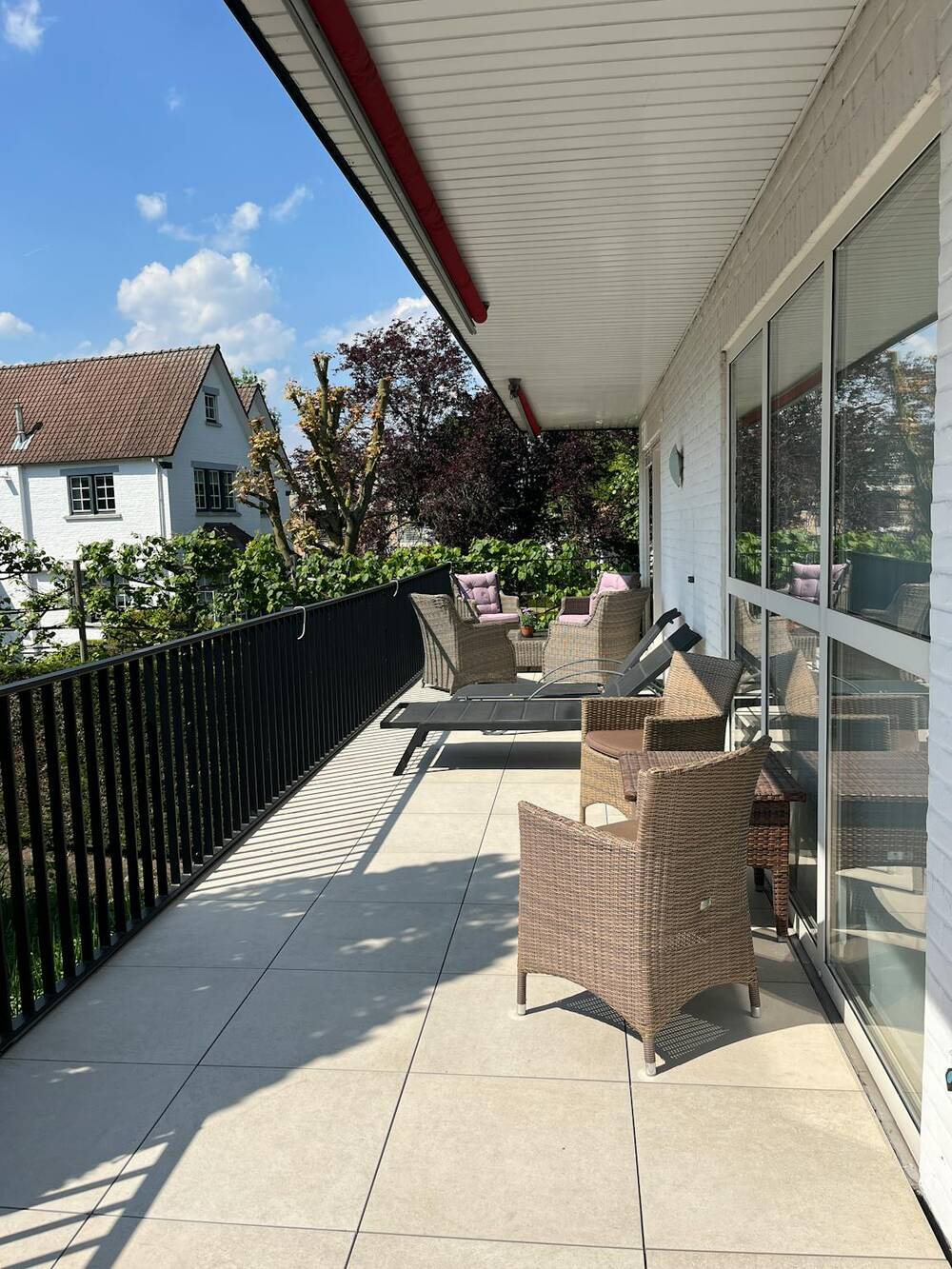 Appartement te  huur in Maaseik 3680 1100.00€ 2 slaapkamers 155.00m² - Zoekertje 795408