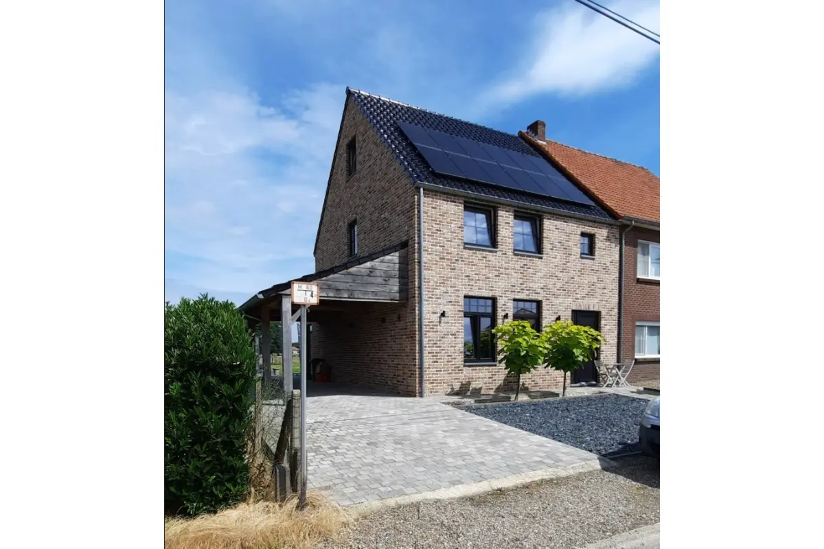 Huis te  huur in Neeroeteren 3680 1300.00€ 3 slaapkamers m² - Zoekertje 809310