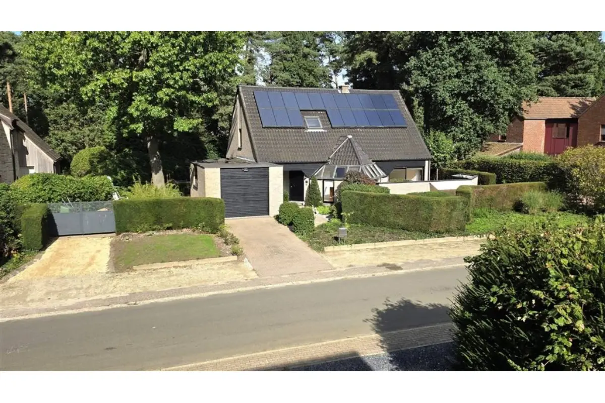 Huis te  huur in Houthalen 3530 1450.00€ 3 slaapkamers 214.00m² - Zoekertje 812067