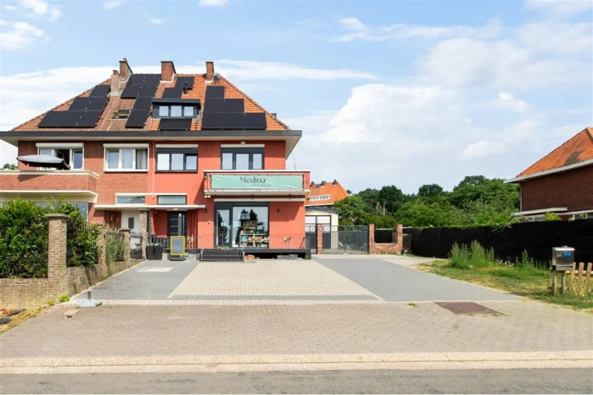 Huis te  koop in Houthalen 3530 349000.00€ 3 slaapkamers 203.00m² - Zoekertje 816300