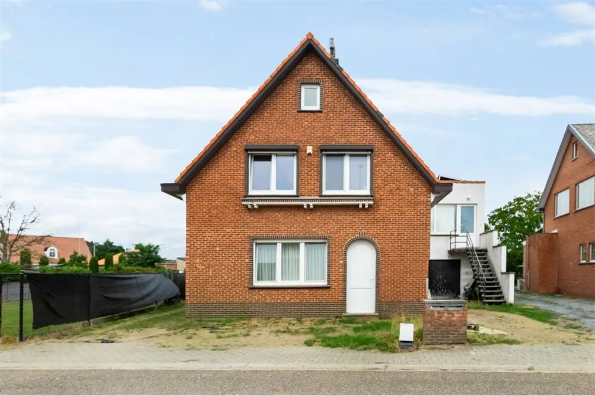 Huis te  koop in Zelem 3545 275000.00€ 3 slaapkamers 205.00m² - Zoekertje 816341