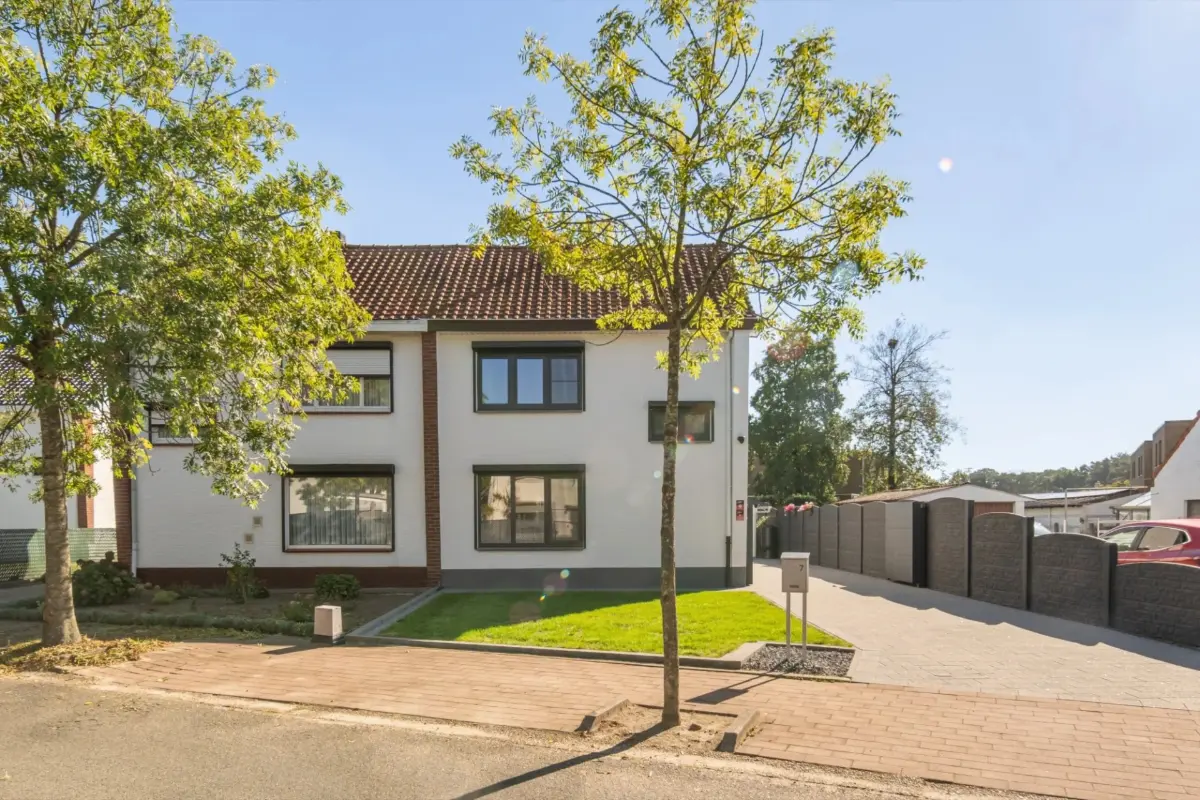 Huis te  koop in Houthalen-Helchteren 3530 315000.00€  slaapkamers 145.00m² - Zoekertje 819199