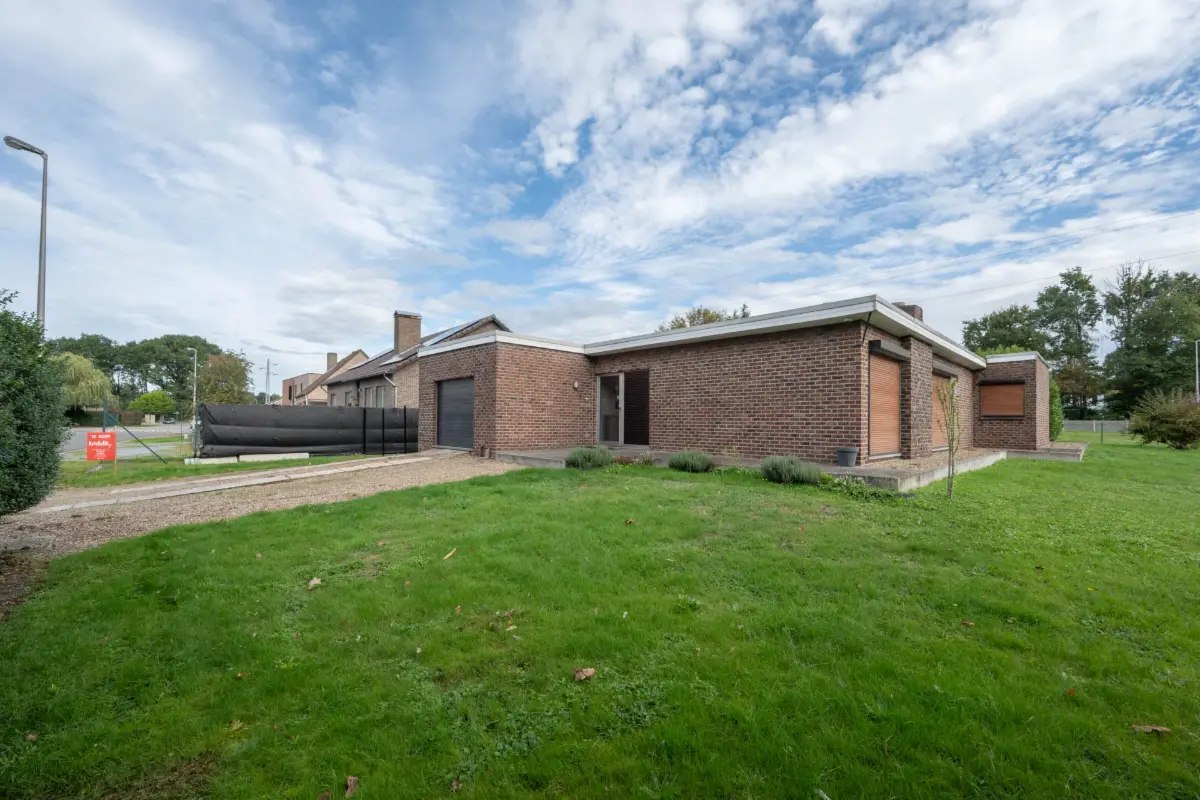 Huis te  koop in Houthalen 3530 196000.00€ 3 slaapkamers 202.00m² - Zoekertje 819363