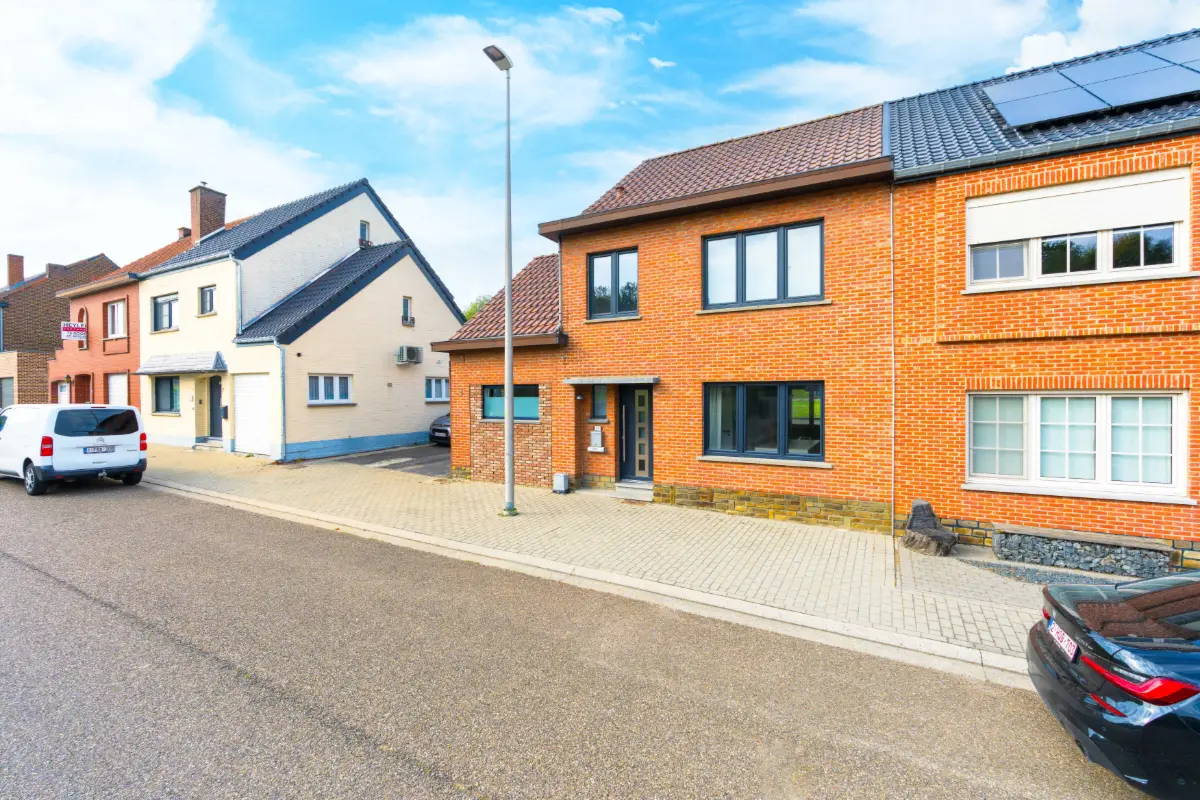 Huis te  koop in Montenaken 3890 290000.00€ 2 slaapkamers 115.00m² - Zoekertje 821191