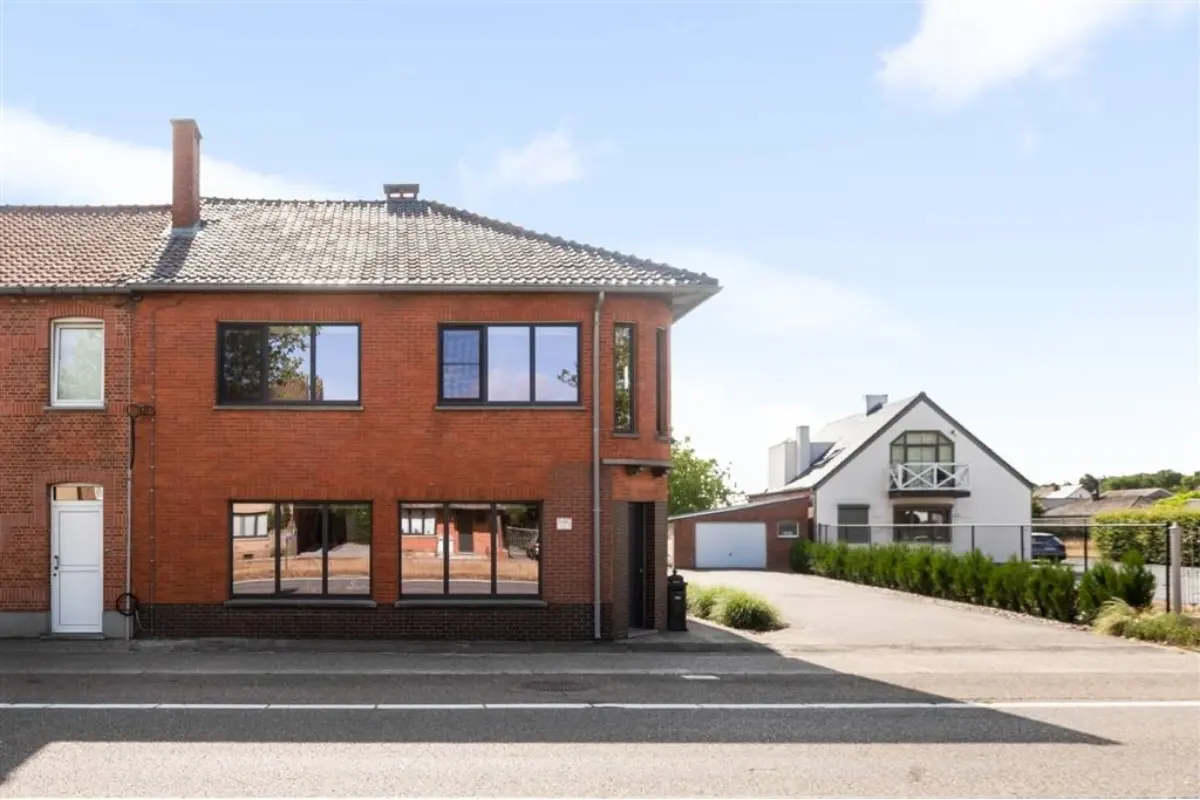 Huis te  koop in Hasselt 3500 415000.00€ 3 slaapkamers 199.00m² - Zoekertje 828544