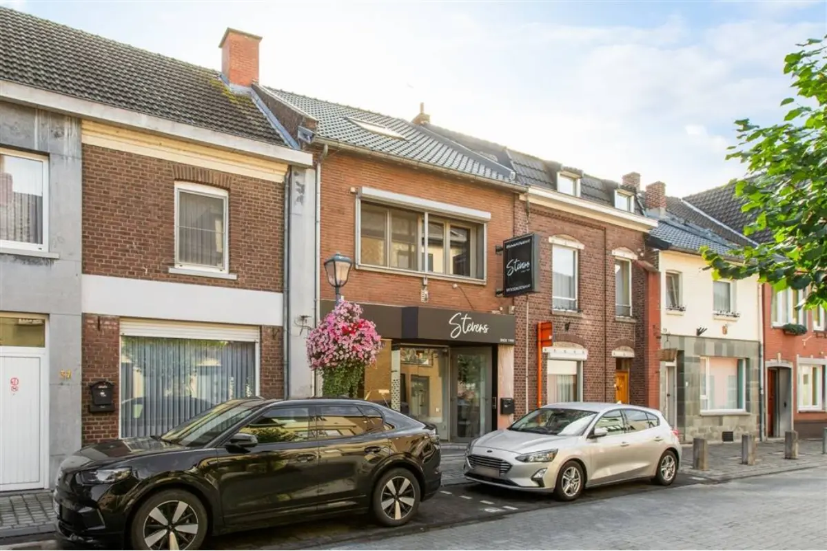 Appartement te  koop in Dilsen-Stokkem 3650 279000.00€ 2 slaapkamers 145.00m² - Zoekertje 831404