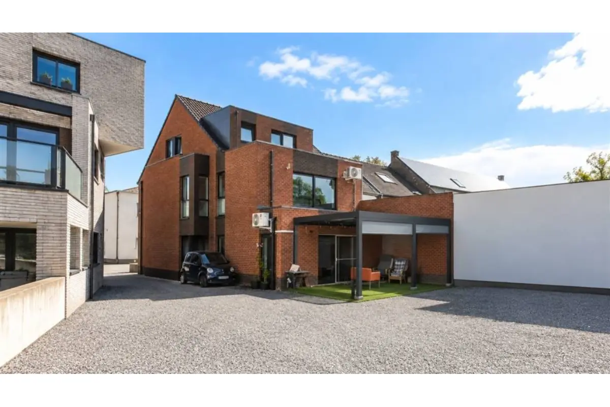 Appartement te  koop in Maasmechelen 3630 299000.00€ 2 slaapkamers 101.00m² - Zoekertje 831414