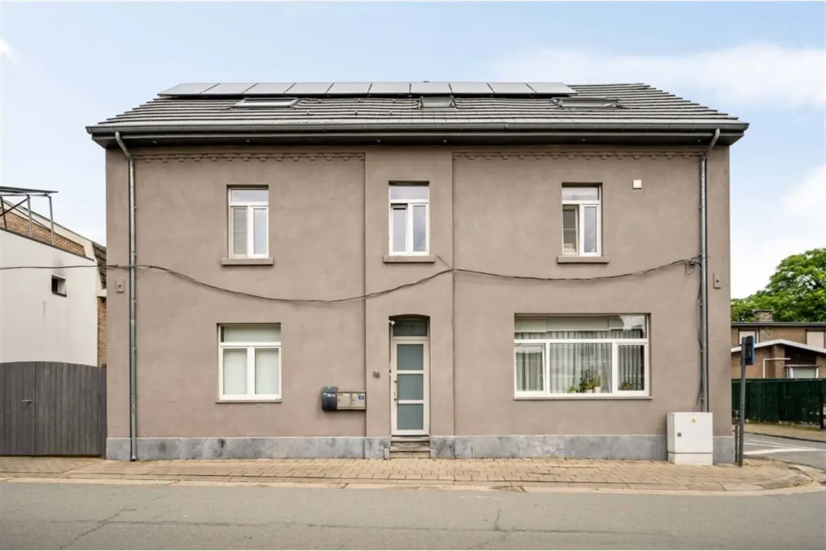 Appartementsgebouw te  koop in Maasmechelen 3630 530000.00€ 6 slaapkamers 292.00m² - Zoekertje 831380